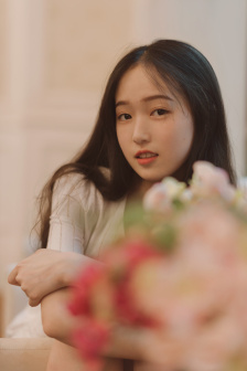 掉进蛇洞被一堆蛇J